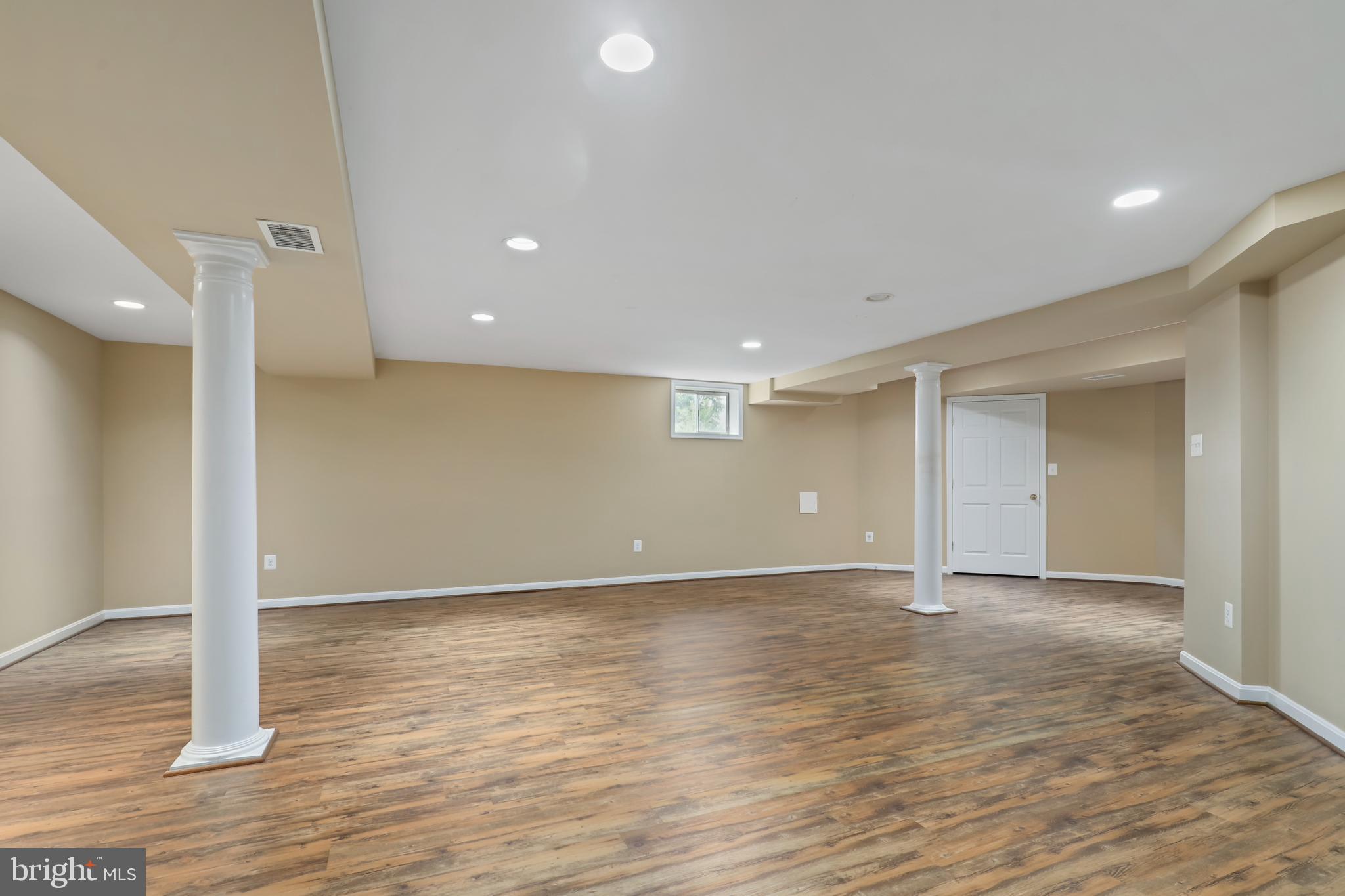 20797 Iris Drive Sterling, VA 20165 - Photo 38 of 49