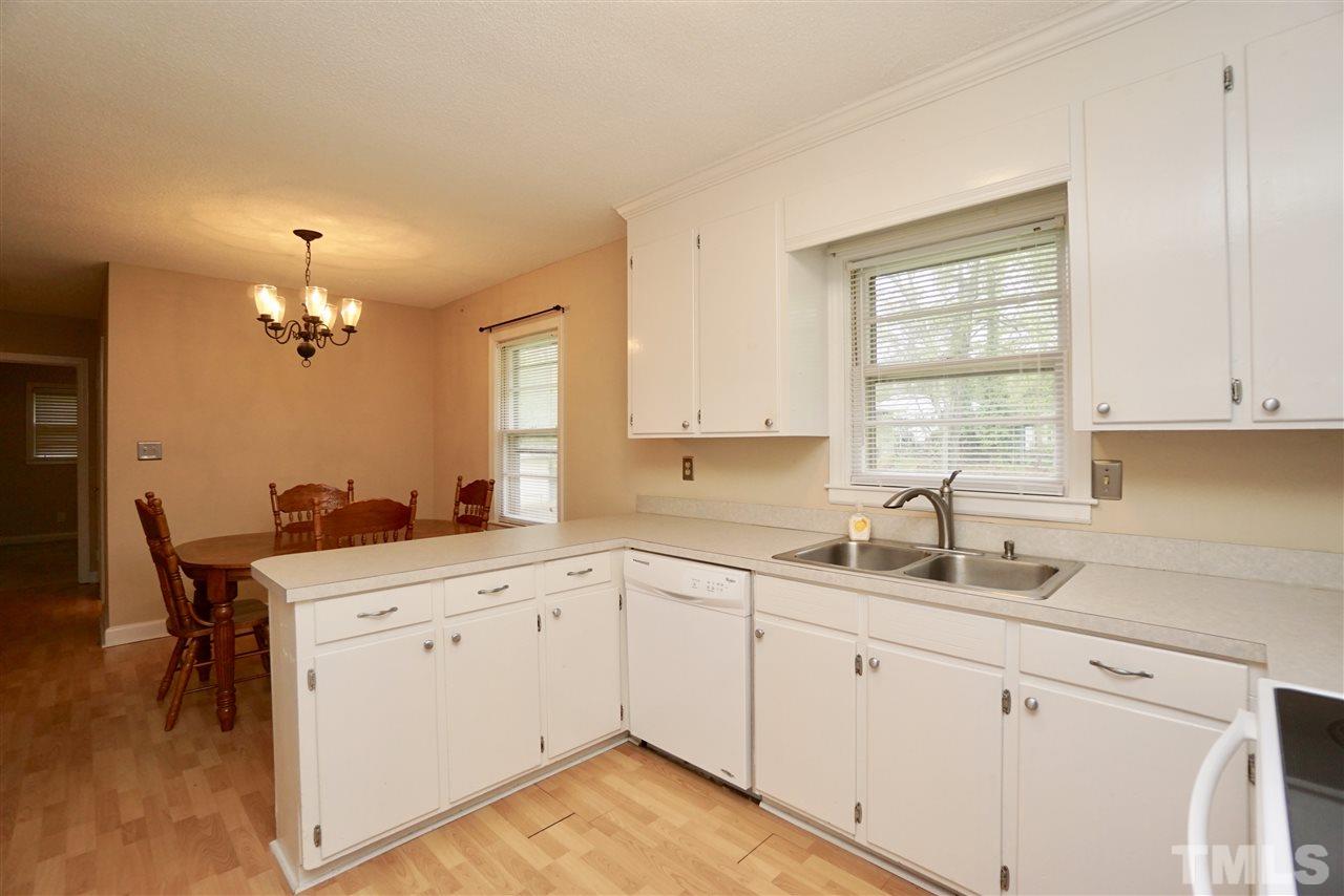 920 Carroll Road Henderson, NC 27536 - Photo 5 of 20 Gallery Image 5