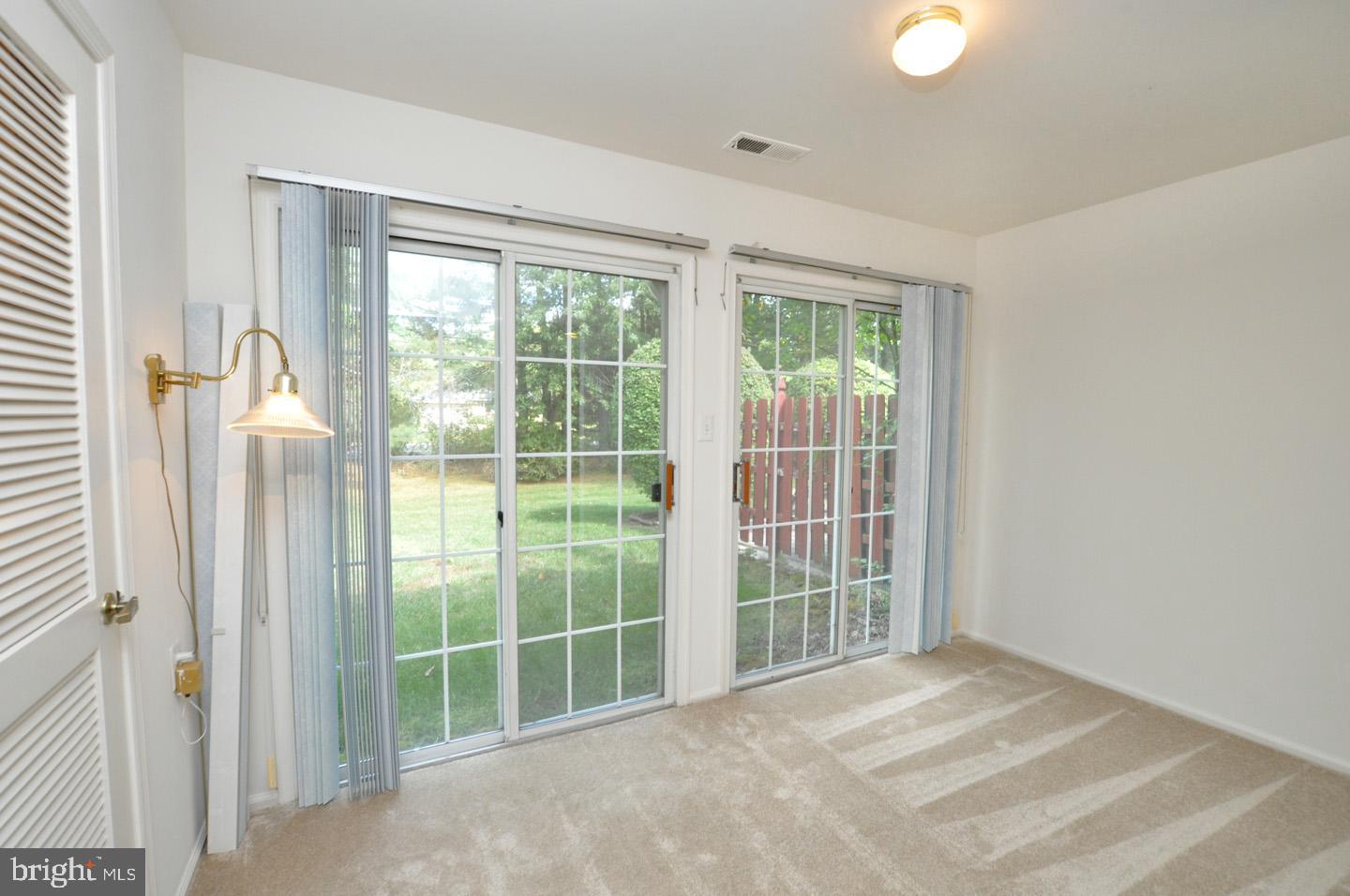 33 West Berwin Way Mount Laurel, NJ 08054 - Photo 19 of 26 Sunroom