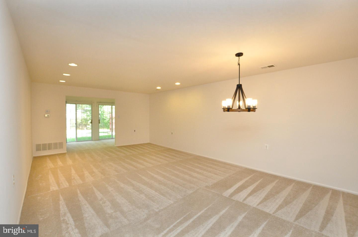 33 West Berwin Way Mount Laurel, NJ 08054 - Photo 6 of 26 Combo Dining/Living Room