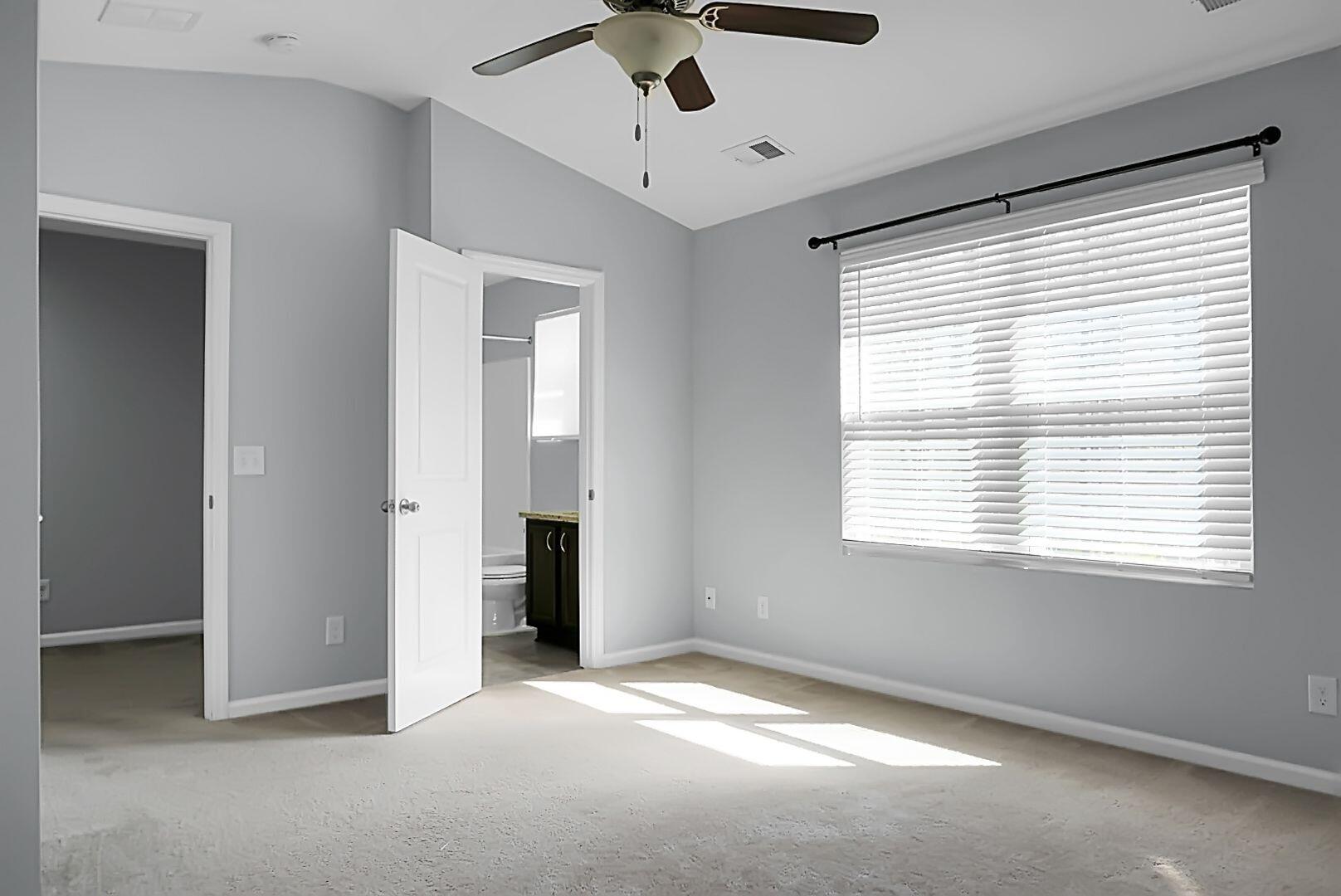 9155 Parlor Drive Ladson, SC 29456 - Photo 12 of 20 e06ROzB4