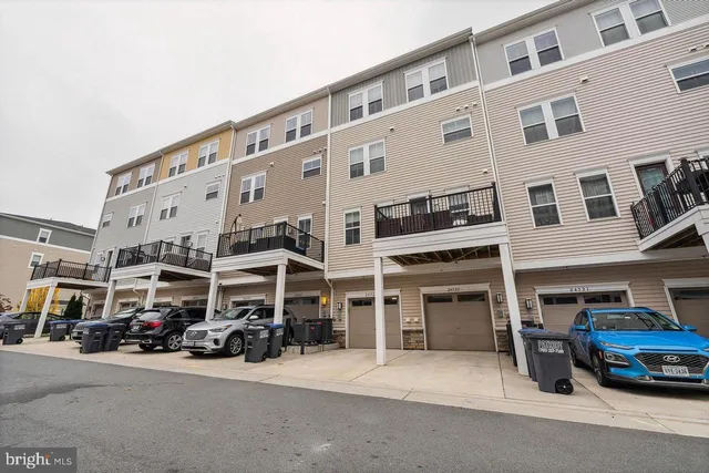 a car parked in front of a building