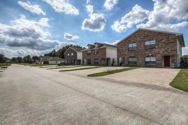 $1,700 | 10610 Pine Landing Drive, Unit B, Houston, TX 77088