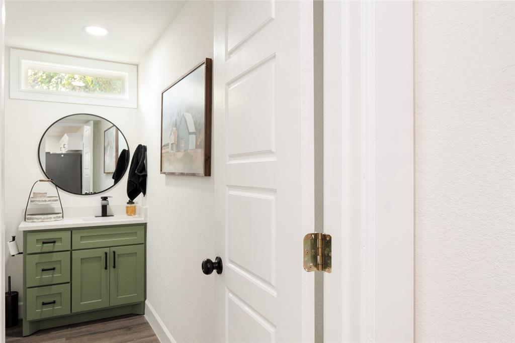 205 Oregon Avenue Azle, TX 76020 - Photo 24 of 40 Bathroom with vanity