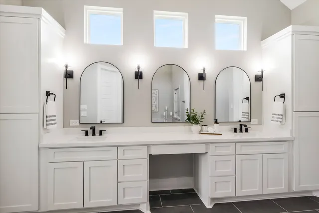 $839,800 | 1483 Bluebonnet Ridge Drive, Chappell Hill, TX 77426