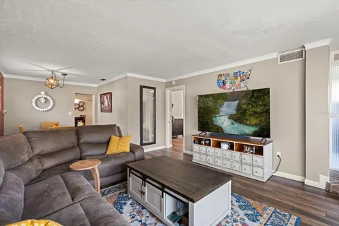 $584,500 | 2 West Steele Street, Orlando, FL 32804