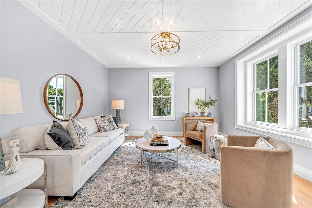 6 Southgate Road Wellesley, MA 02482 - Photo 8 of 40