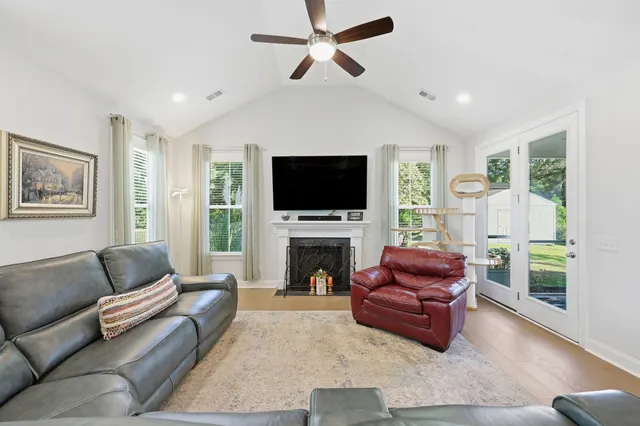 $759,995 | 2021 Kings River Trail, Hollywood, SC 29449