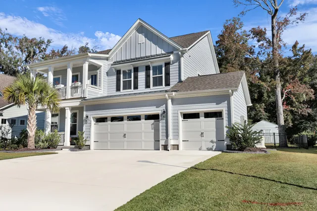 $759,995 | 2021 Kings River Trail, Hollywood, SC 29449
