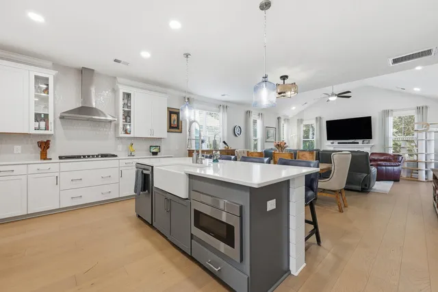 $759,995 | 2021 Kings River Trail, Hollywood, SC 29449