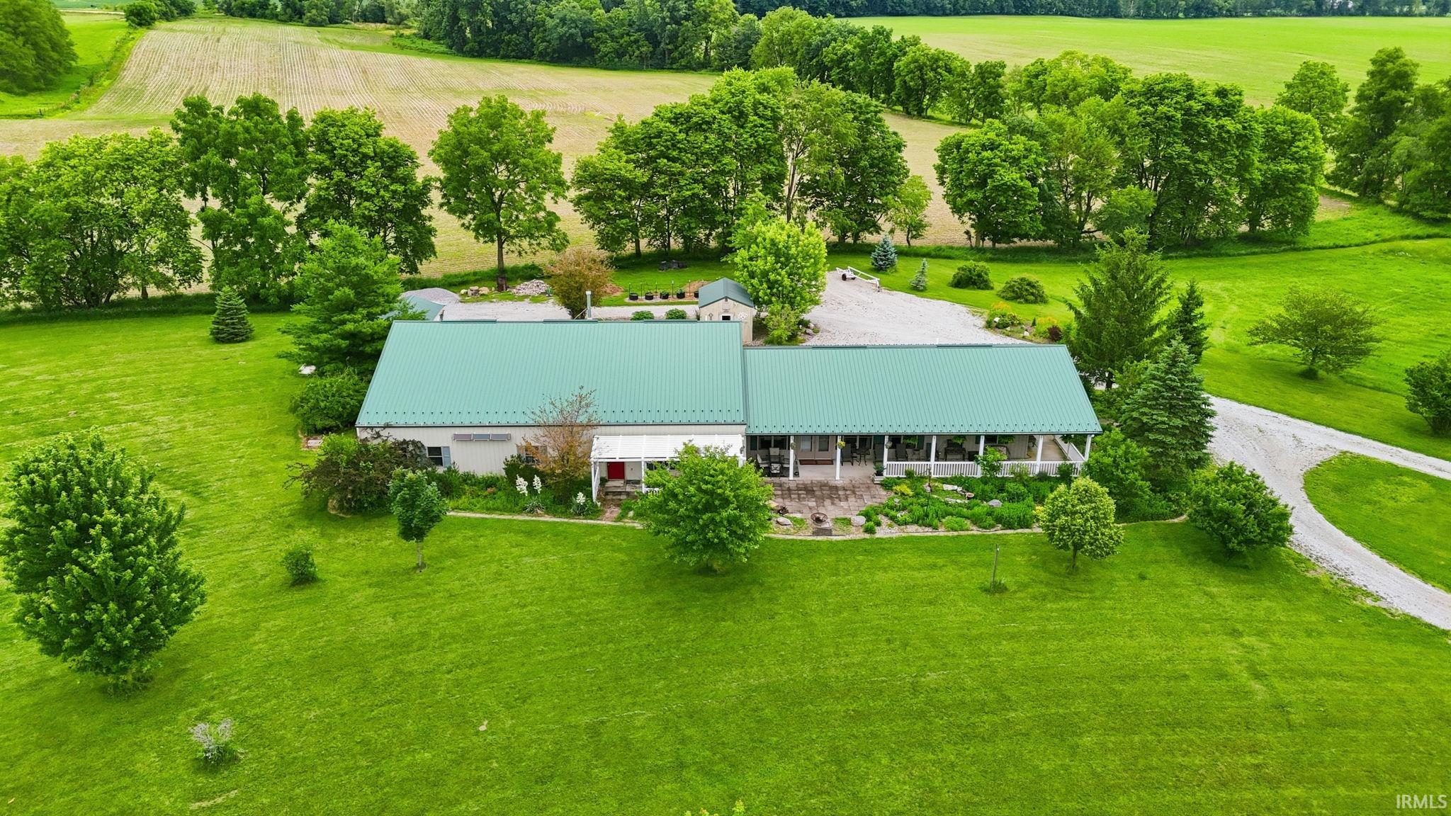 2238 East St Road Claypool, IN 46510 - Photo 4 of 36