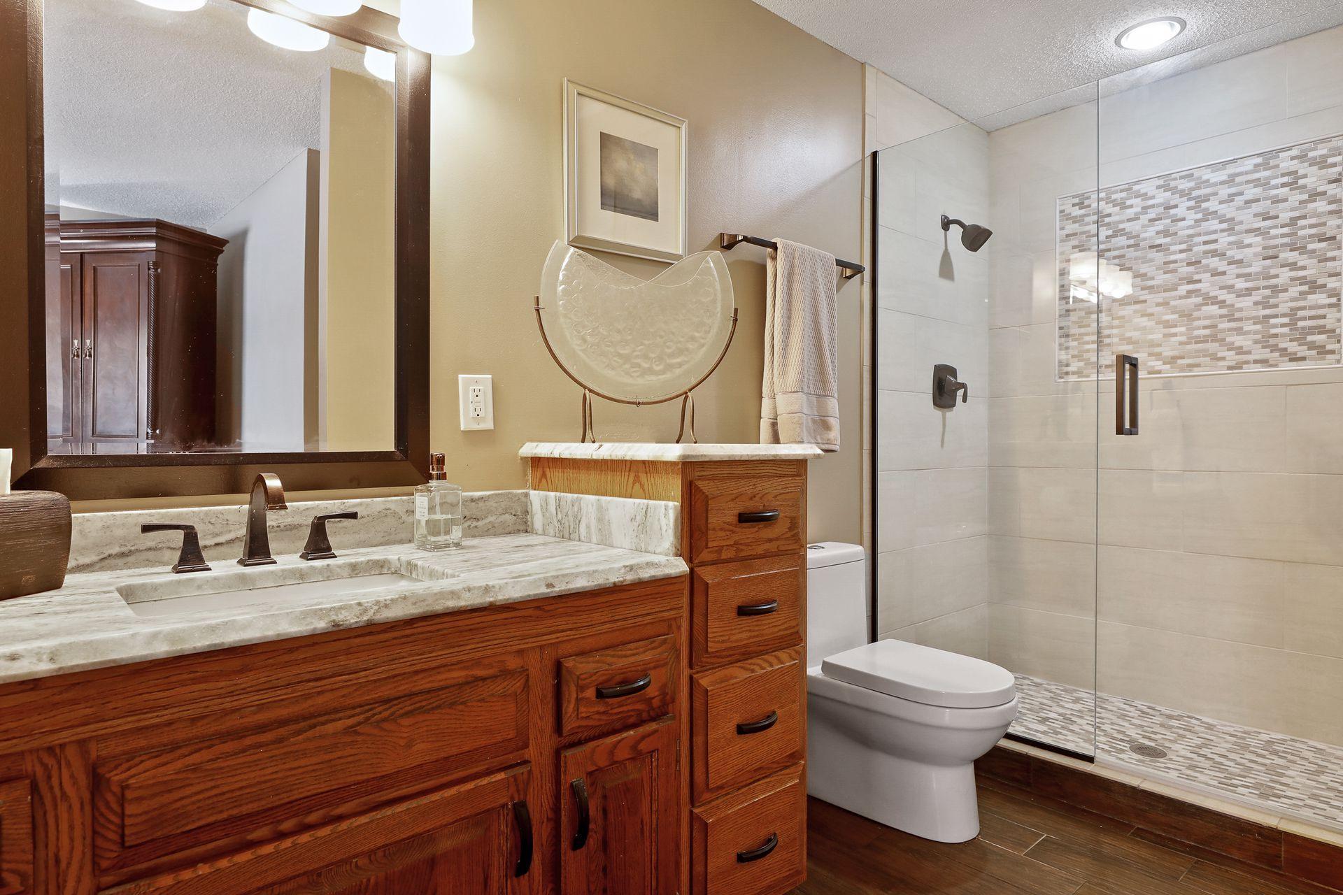 9431 Woodbridge Road Bloomington, MN 55438 - Photo 13 of 25 Gallery Image 13