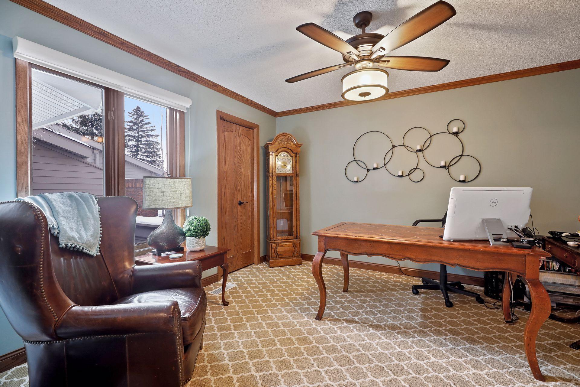 9431 Woodbridge Road Bloomington, MN 55438 - Photo 14 of 25 Gallery Image 14