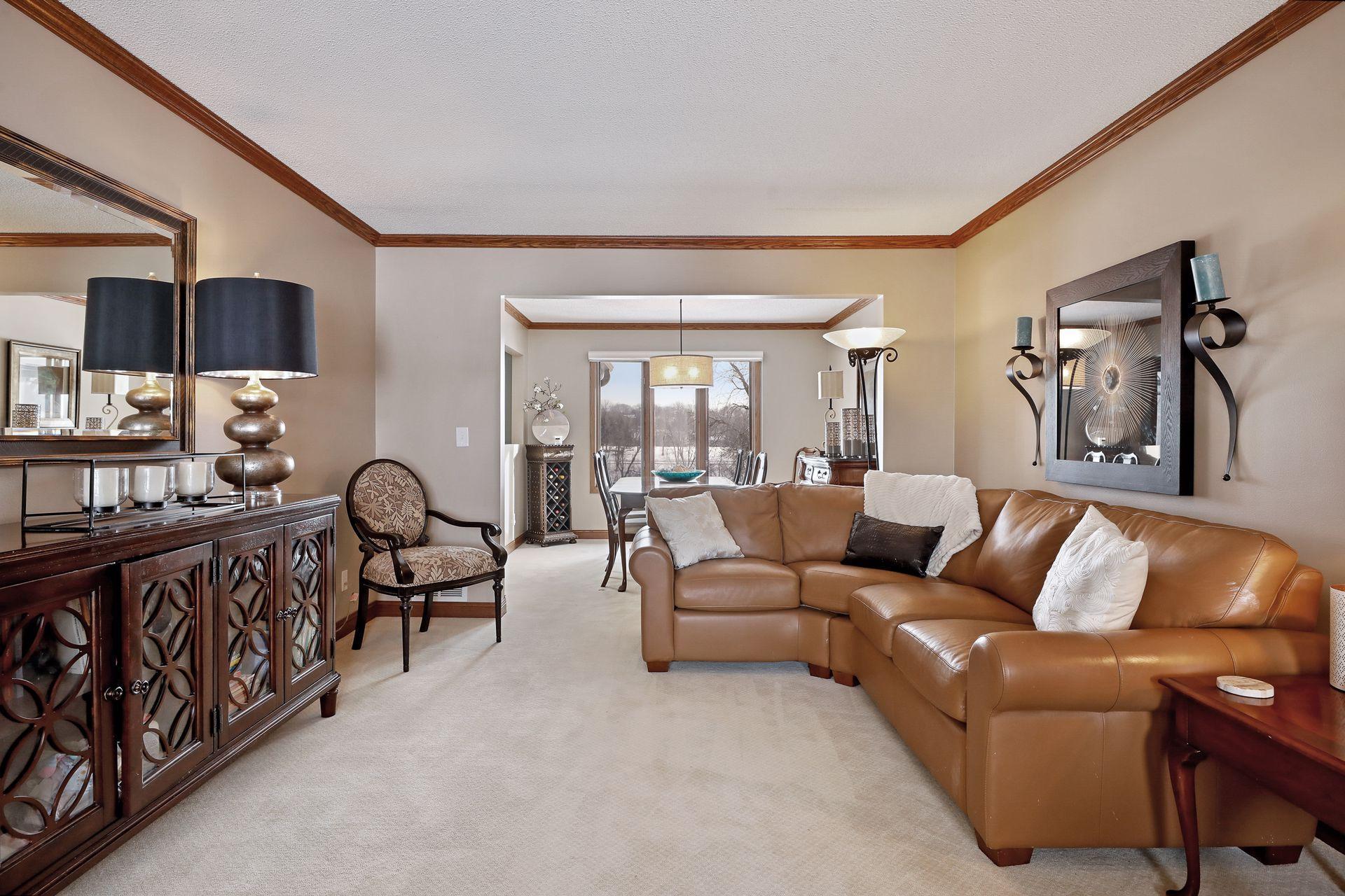 9431 Woodbridge Road Bloomington, MN 55438 - Photo 5 of 25 Gallery Image 5