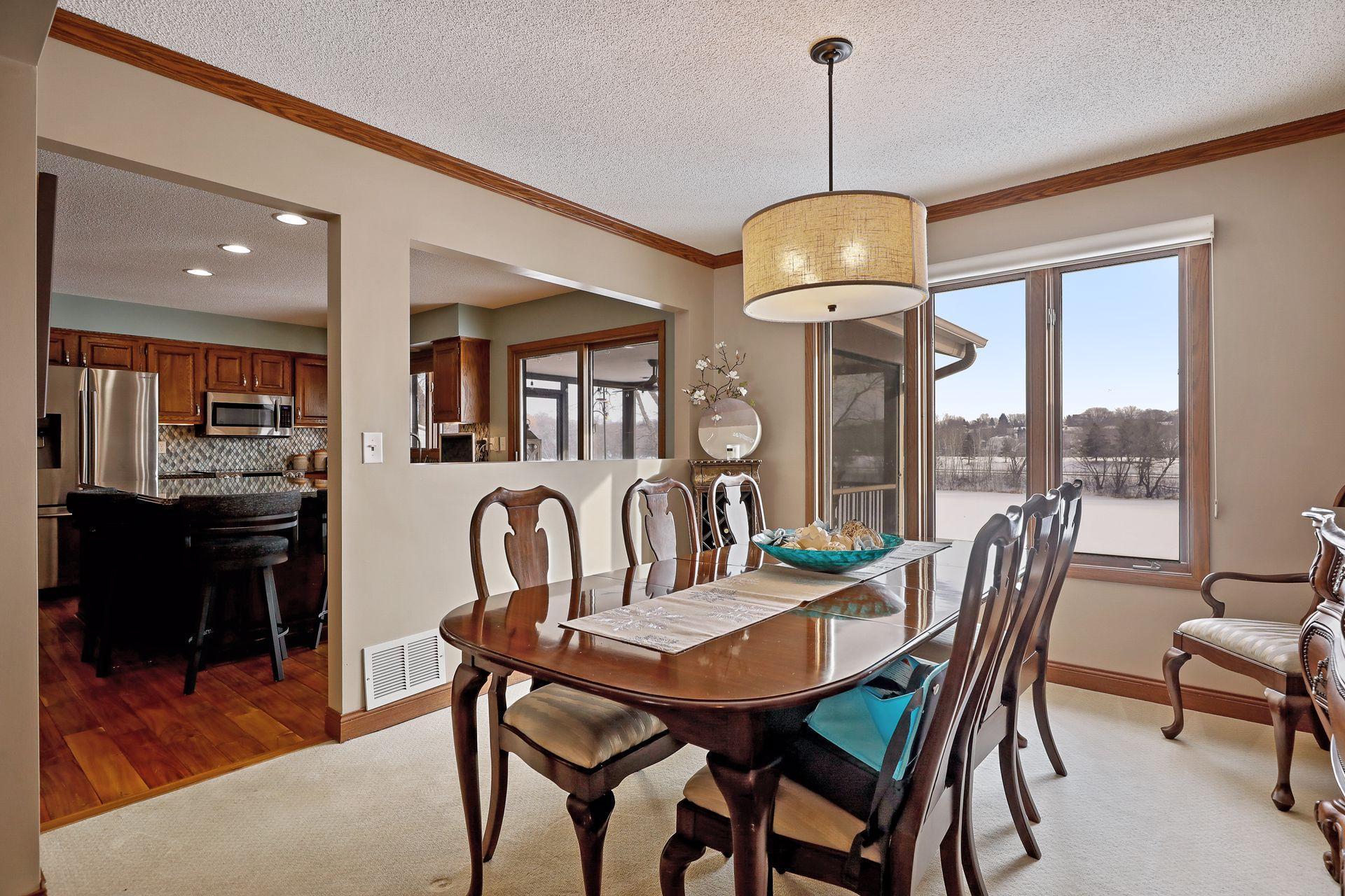 9431 Woodbridge Road Bloomington, MN 55438 - Photo 7 of 25 Gallery Image 7