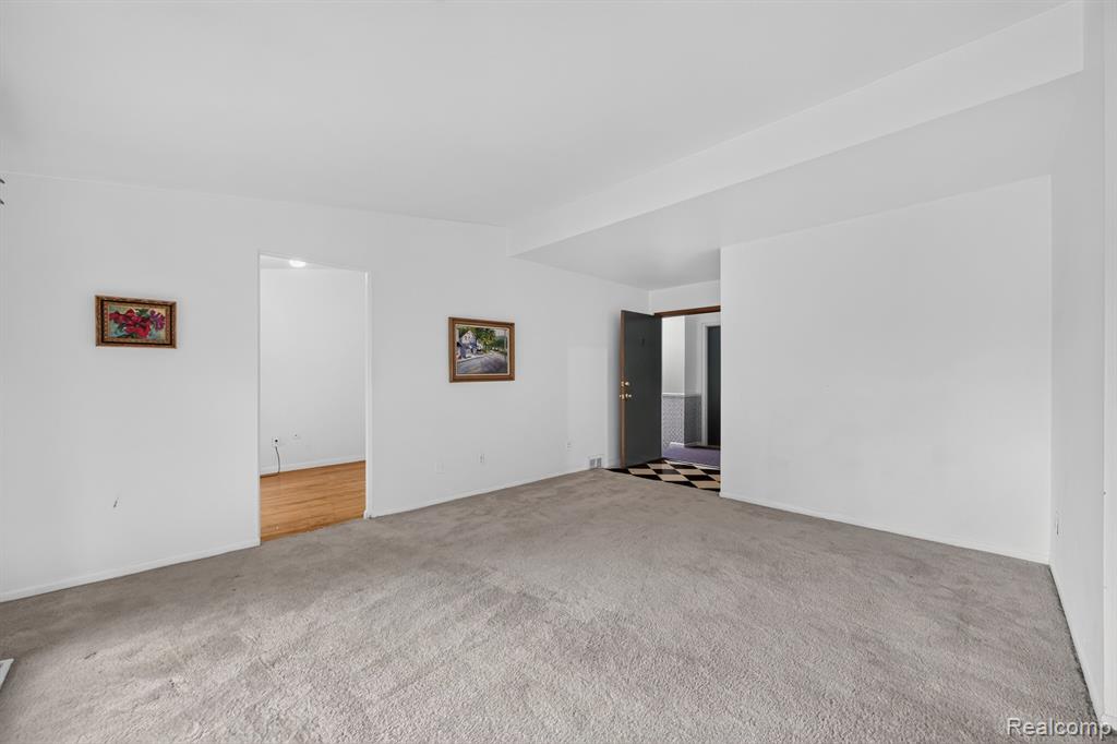 1245 Derby Road, Unit 7 Birmingham, MI 48009 - Photo 12 of 39 Gallery Image 12