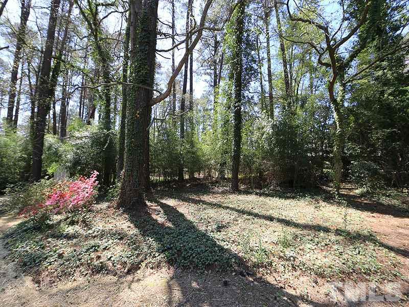 1616 Pineview Drive Raleigh, NC 27606 - Photo 15 of 18 Gallery Image 15