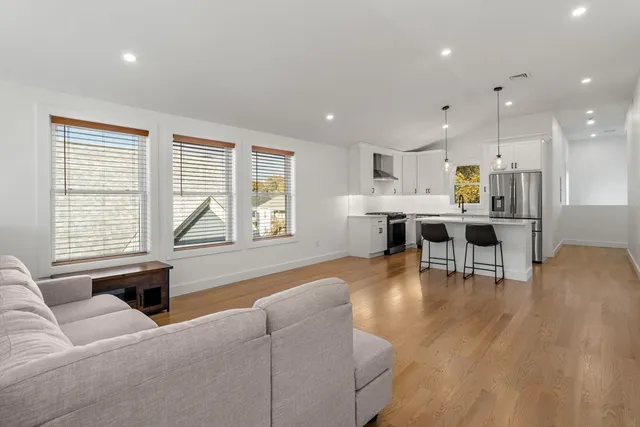 $799,900 | 43-45 Wellington Street, Unit 3, Waltham, MA 02451