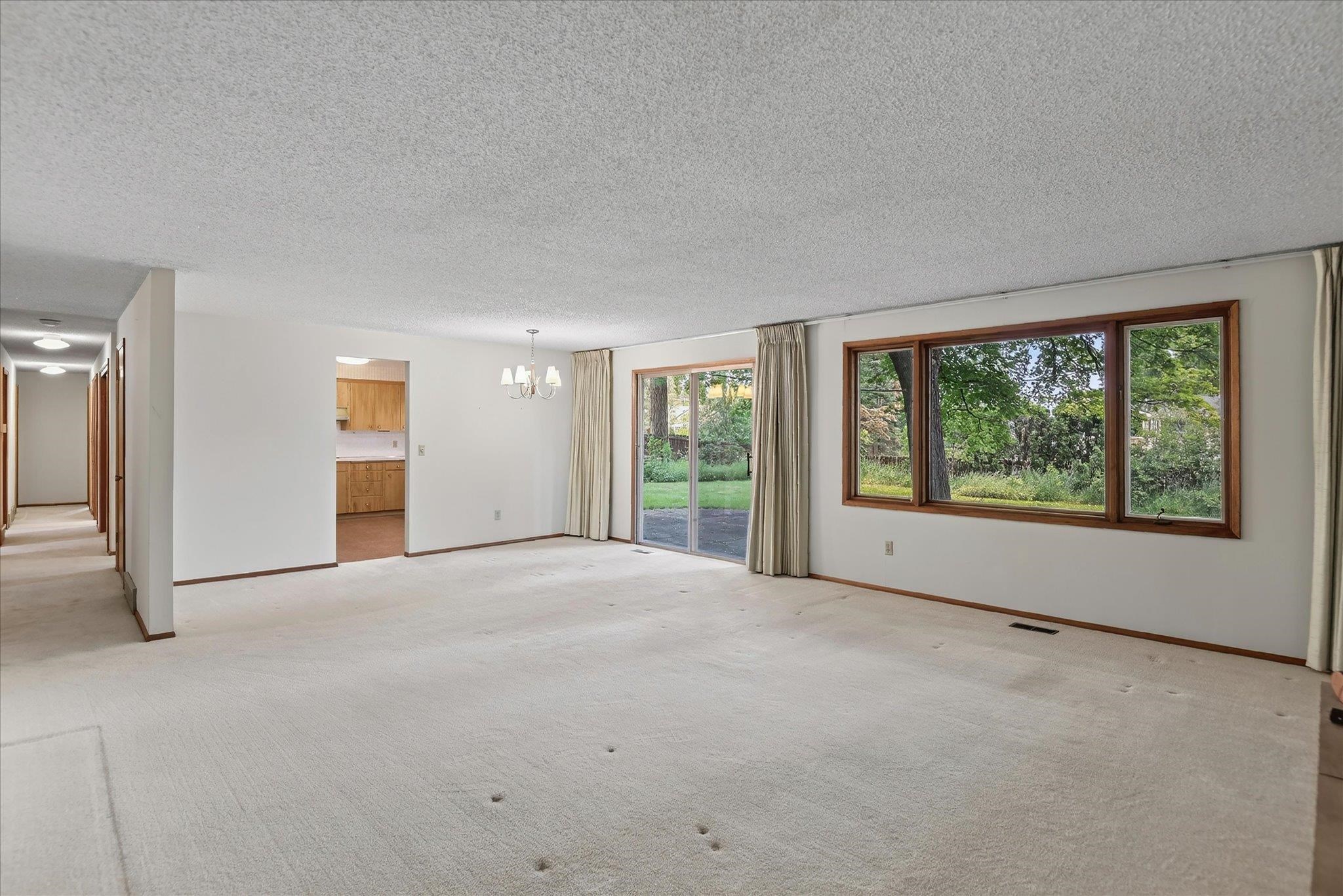 204 West 33rd Avenue Spokane, WA 99203 - Photo 6 of 37