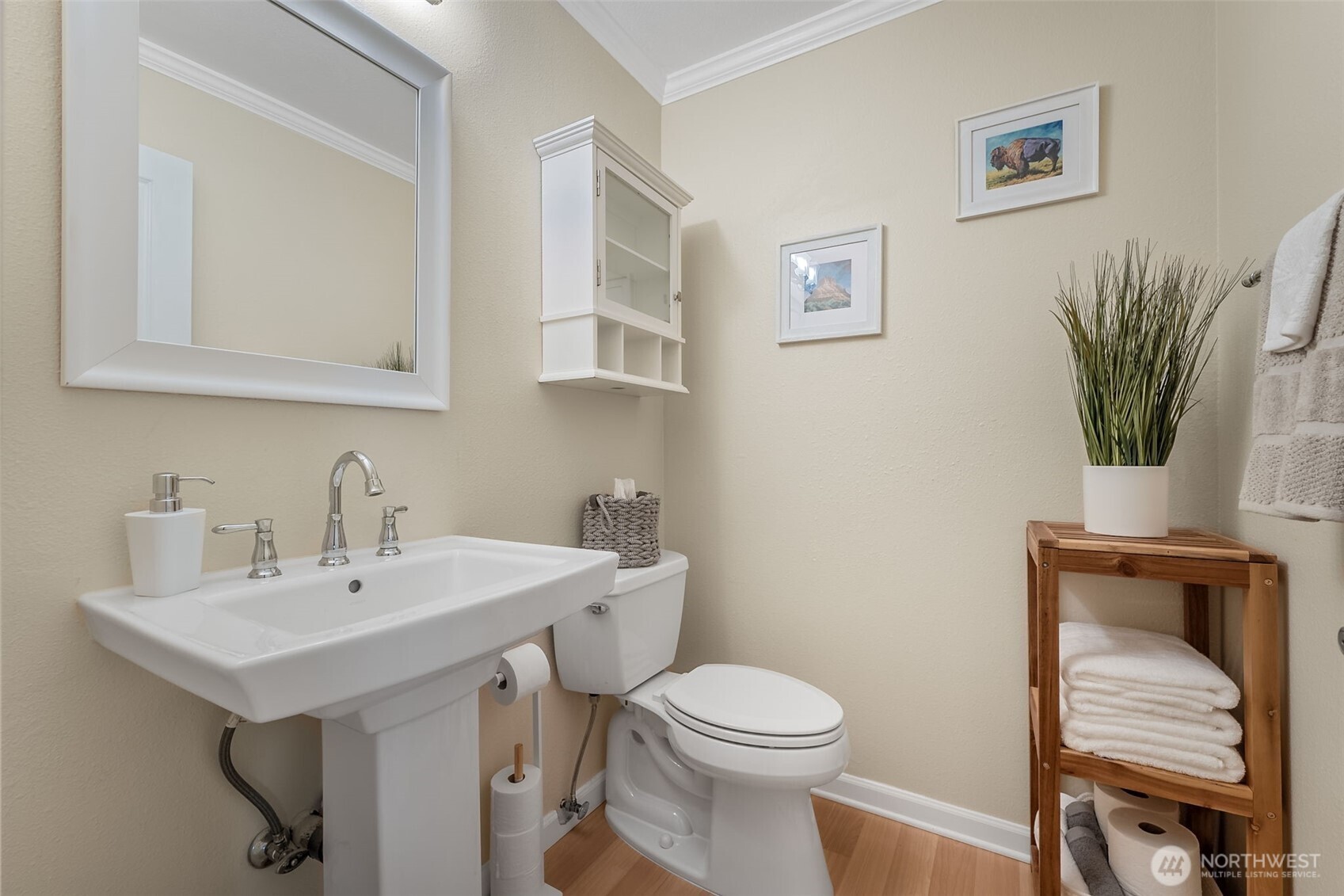 7331 Old Redmond Road, Unit 121 Redmond, WA 98052 - Photo 21 of 28 a bathroom with a toilet a sink and mirror