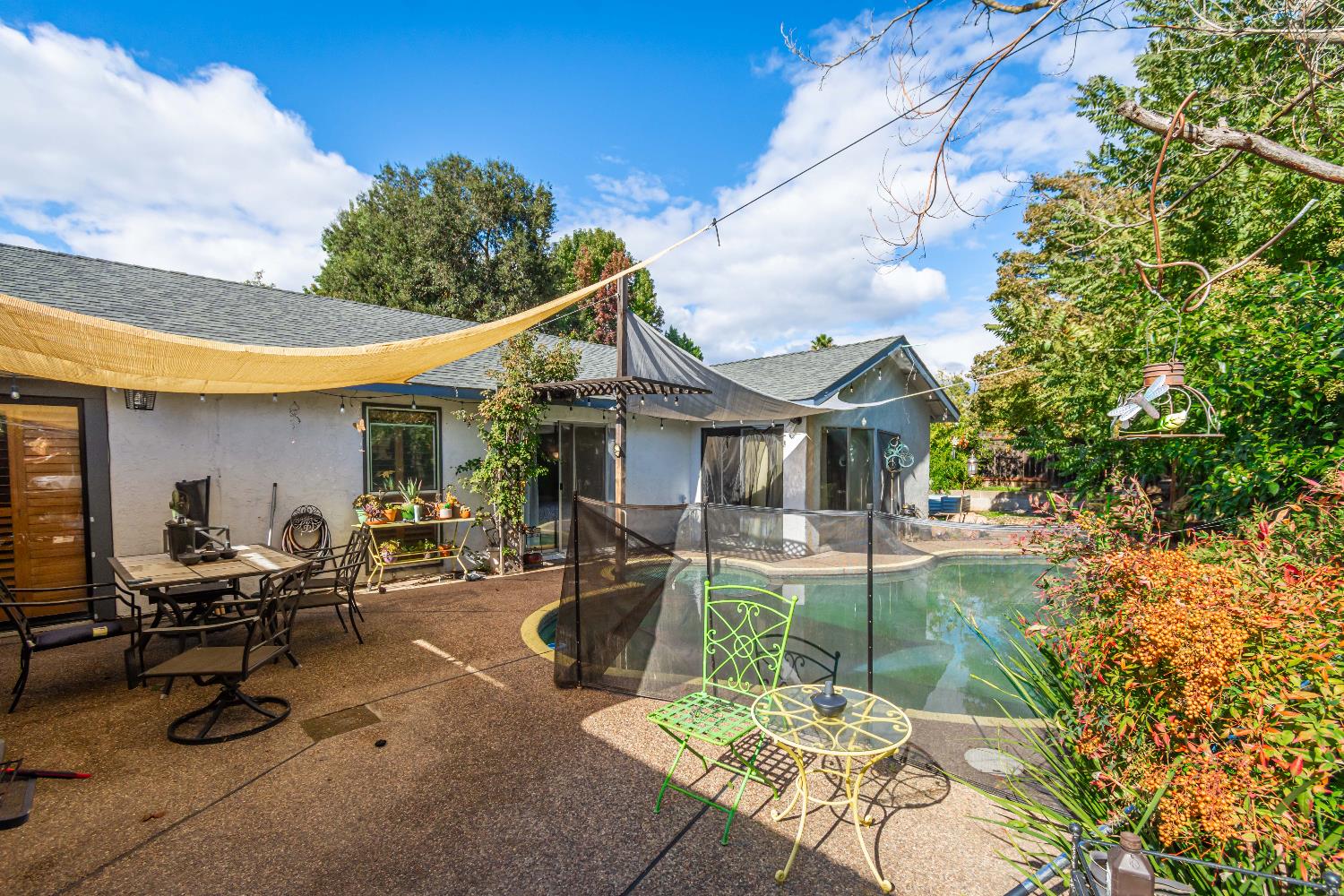 2266 River Trails Circle Rancho Cordova, CA 95670 - Photo 55 of 86 a view of a house with backyard porch and sitting area