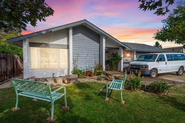 $560,000 | 2266 River Trails Circle, Rancho Cordova, CA 95670