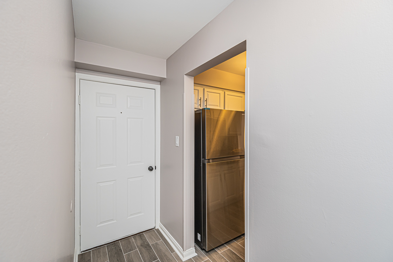 1480 Busse Road, Unit 1D Mount Prospect, IL 60056 - Photo 23 of 34 a view of kitchen and utility room