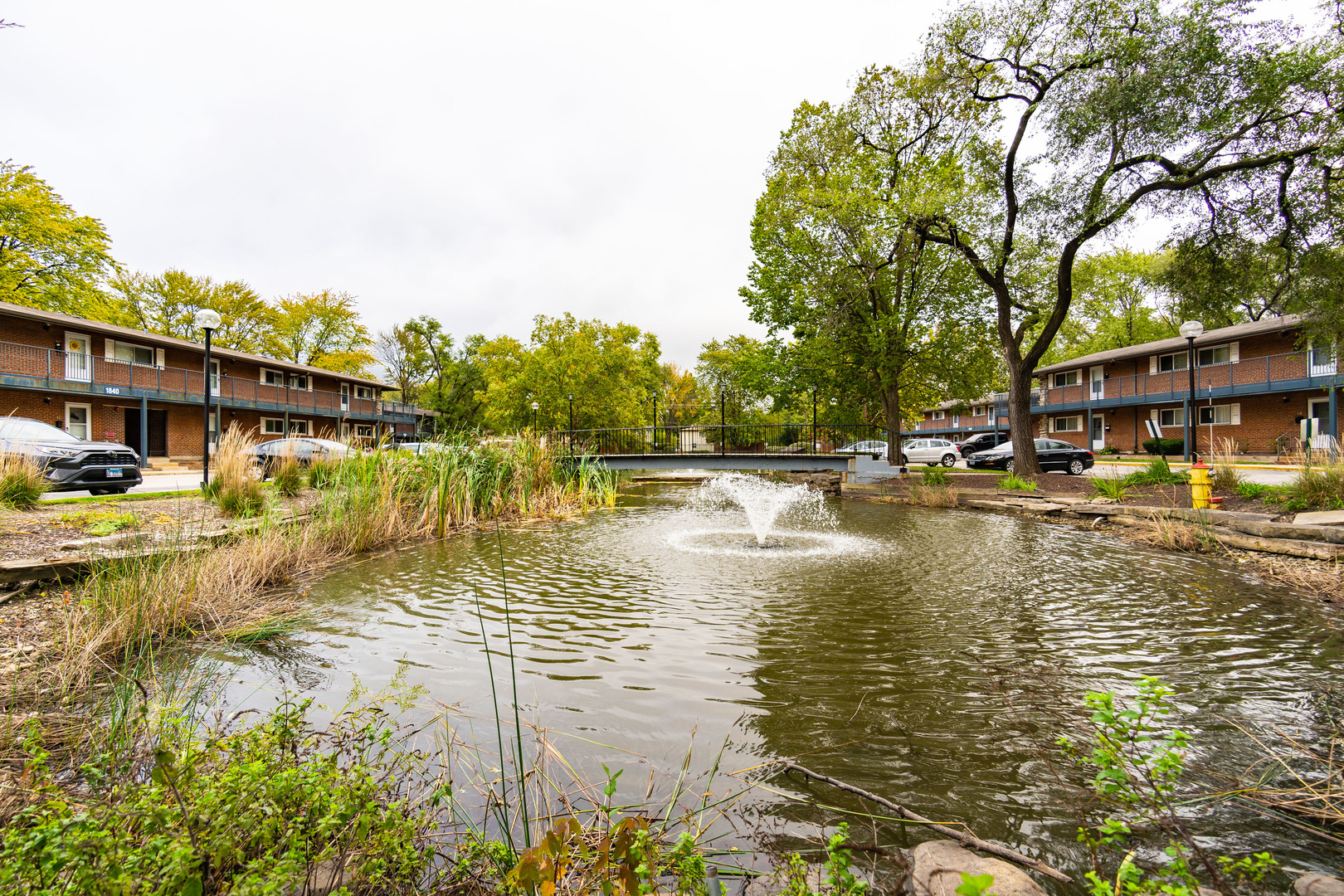 1480 Busse Road, Unit 1D Mount Prospect, IL 60056 - Photo 24 of 34 a view of a lake with houses