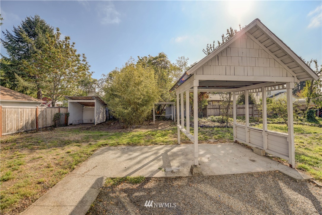 210 Ronge Roy, WA 98580 - Photo 15 of 15