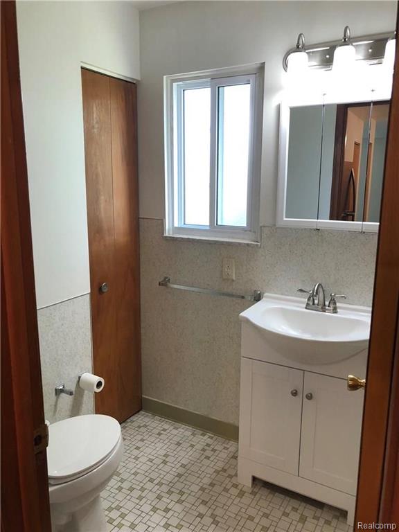 22066 South Nunneley Road, Unit 3 Clinton Township, MI 48035 - Photo 17 of 22