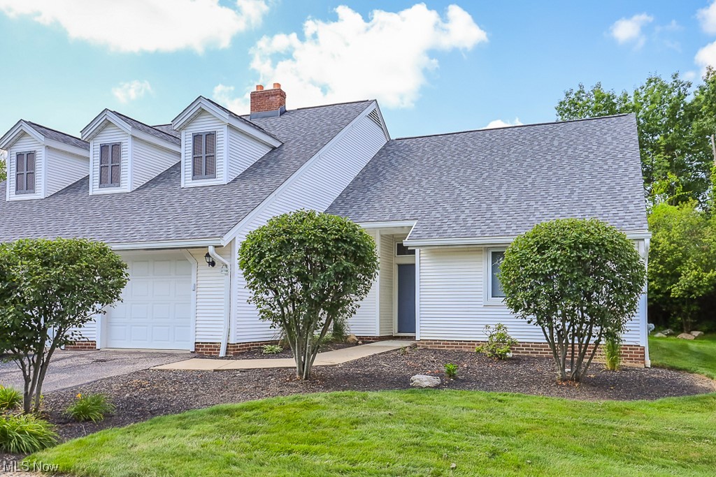 5770 Emerald Ridge Parkway, Unit B Solon, OH 44139 - Photo 2 of 26