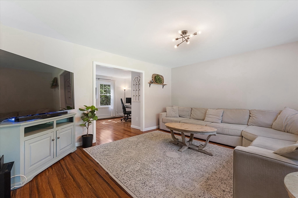 44 Underwood Road Hubbardston, MA 01452 - Photo 10 of 42