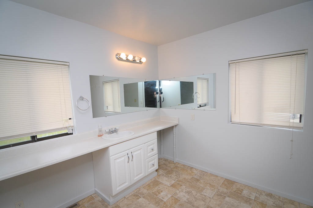 3680 North Blodgett Road Manton, MI 49663 - Photo 20 of 56 1810151-19.JPG