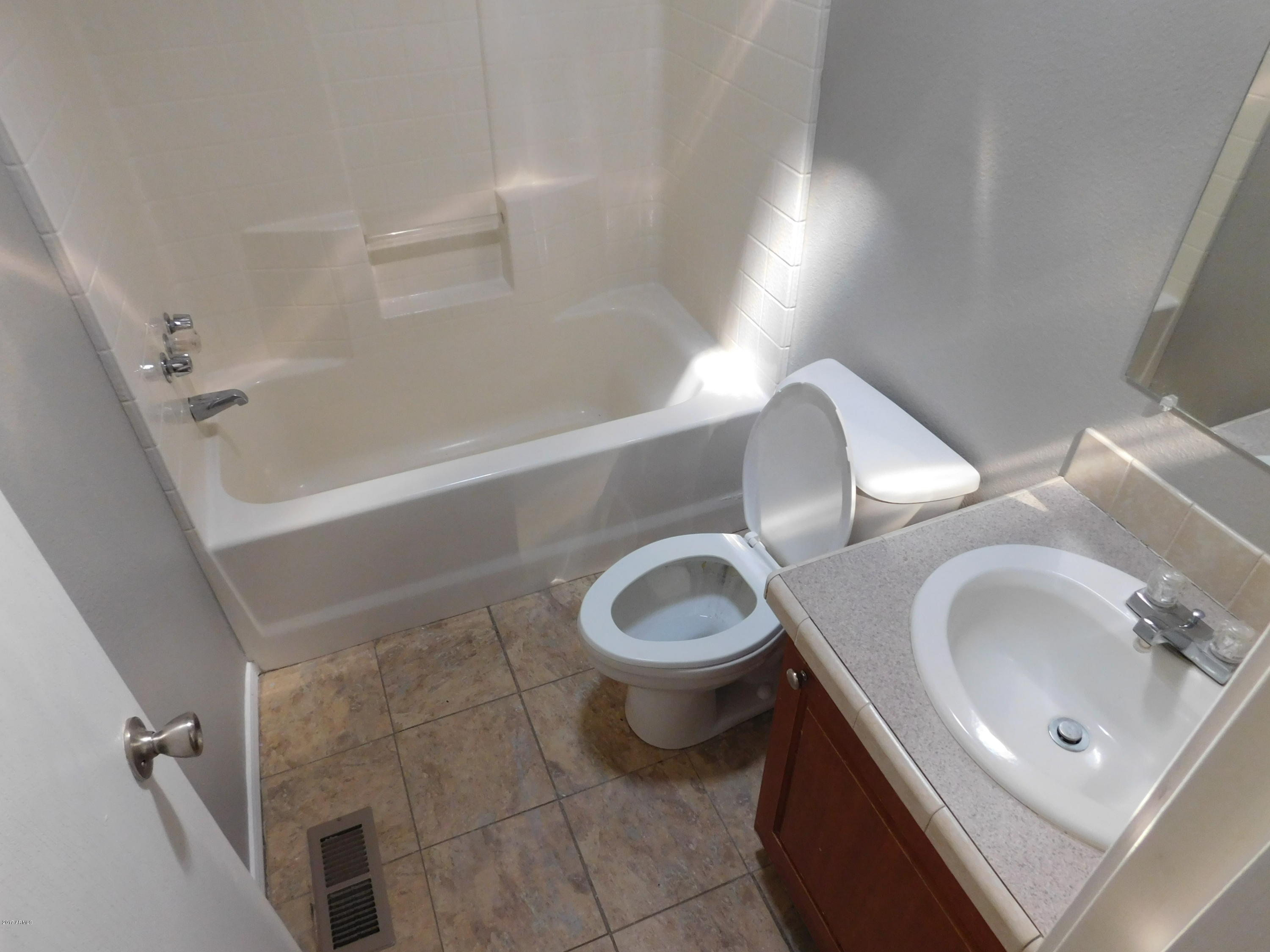 21012 West Montgomery Road Wittmann, AZ 85361 - Photo 23 of 25 DSCN0343