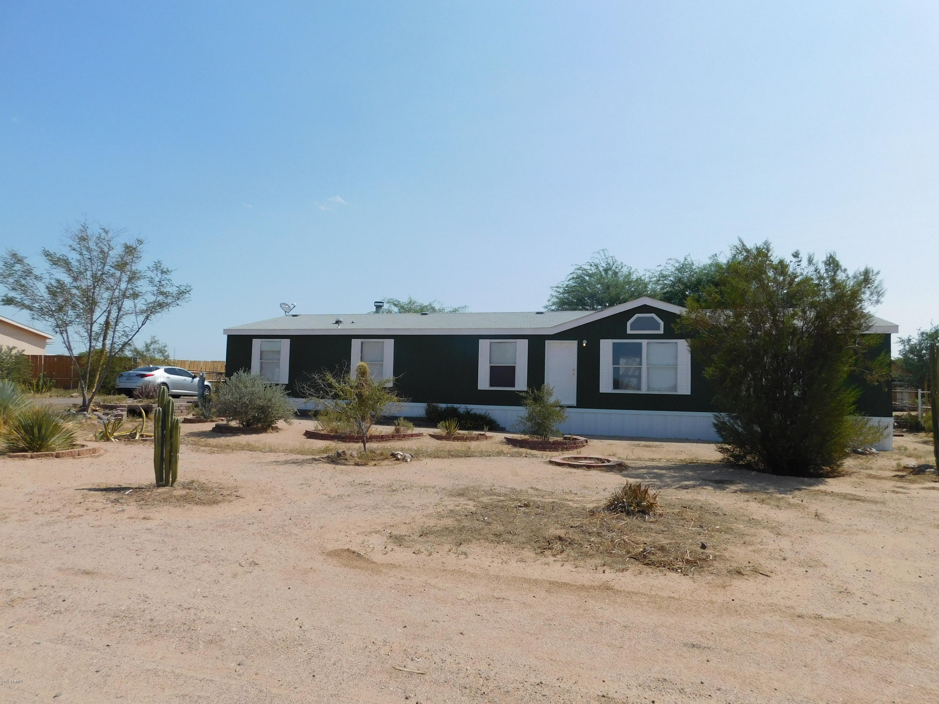 21012 West Montgomery Road Wittmann, AZ 85361 - Photo 3 of 25 DSCN0323
