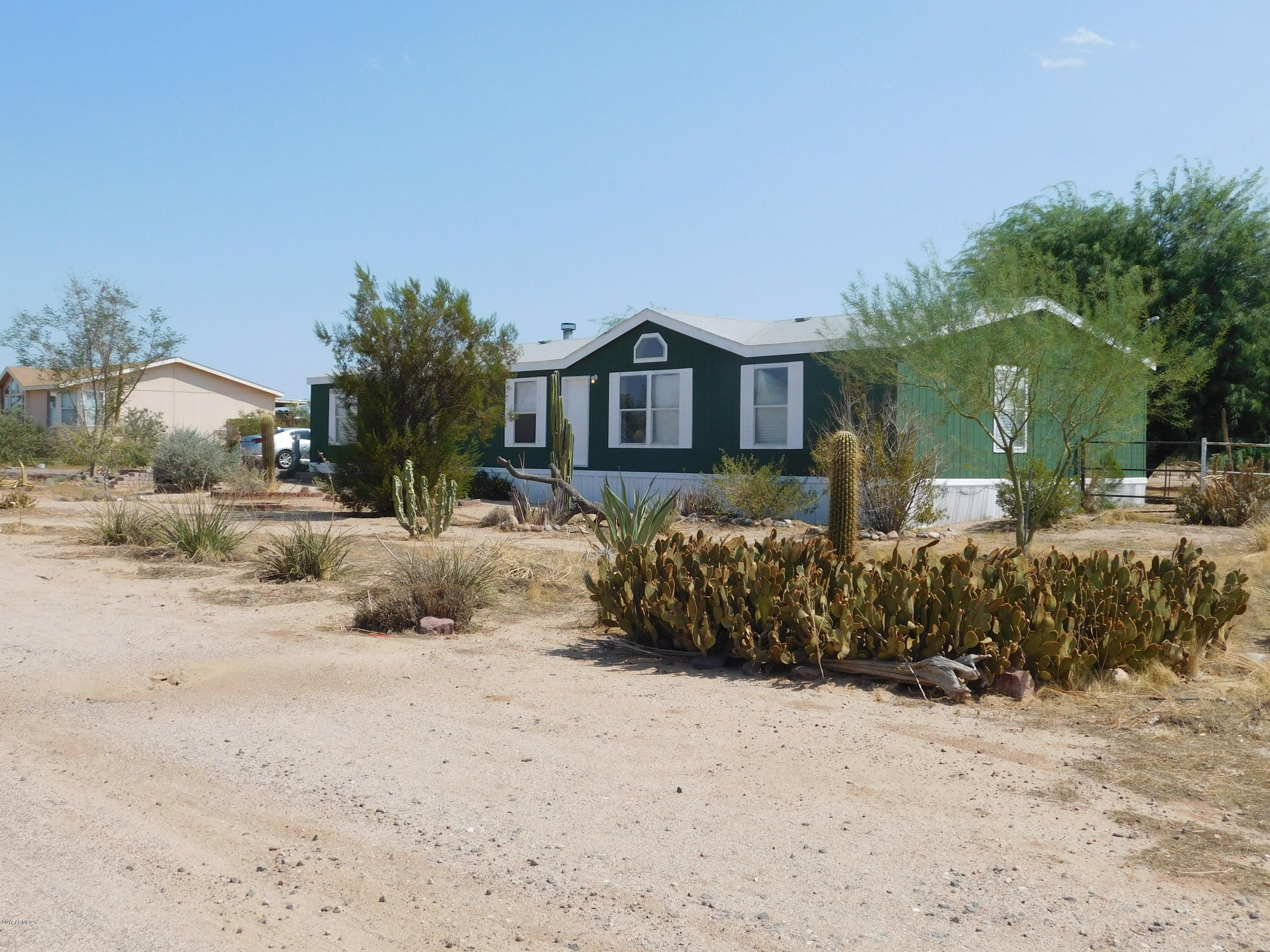 21012 West Montgomery Road Wittmann, AZ 85361 - Photo 6 of 25 DSCN0326