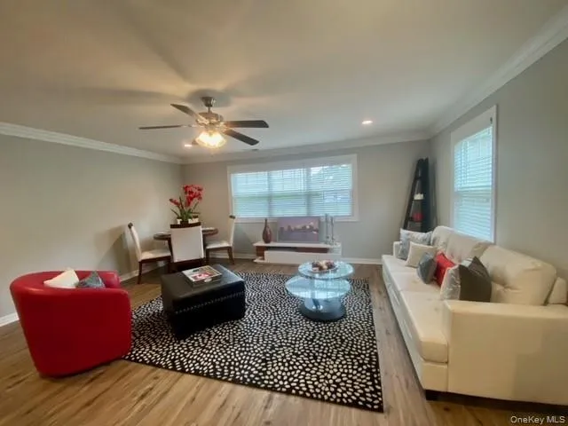 $2,640 | 59 Adams Way, Unit 59, Sayville, NY 11782