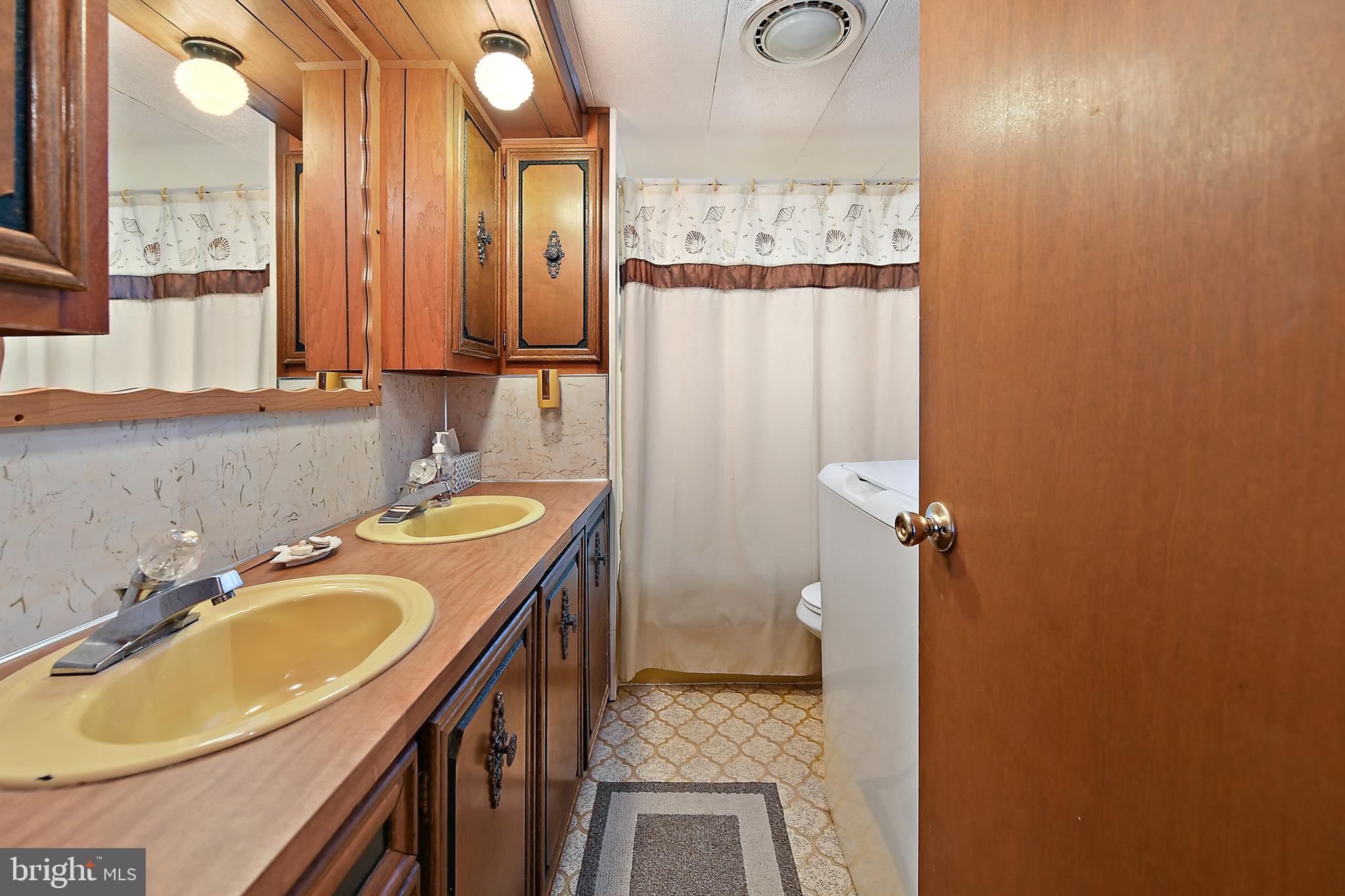 137 Clamshell Road Ocean City, MD 21842 - Photo 16 of 24 Gallery Image 16