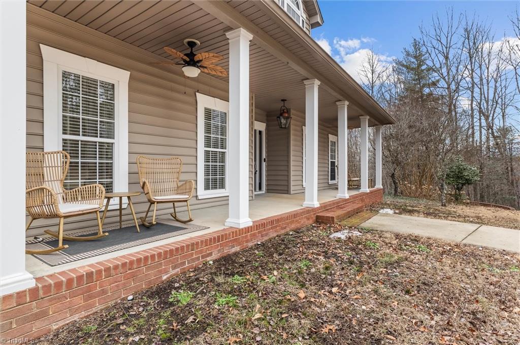 1096 Corner Road Pinnacle, NC 27043 - Photo 6 of 49