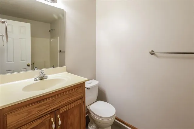 $2,430 | 309 Southwest Creek Ridge Drive ., Grain Valley, MO 64029