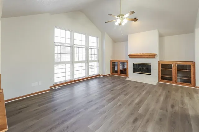 $2,430 | 309 Southwest Creek Ridge Drive ., Grain Valley, MO 64029