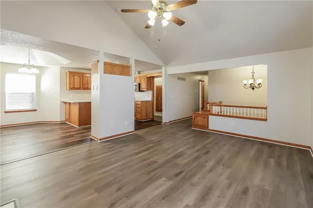 $2,430 | 309 Southwest Creek Ridge Drive ., Grain Valley, MO 64029