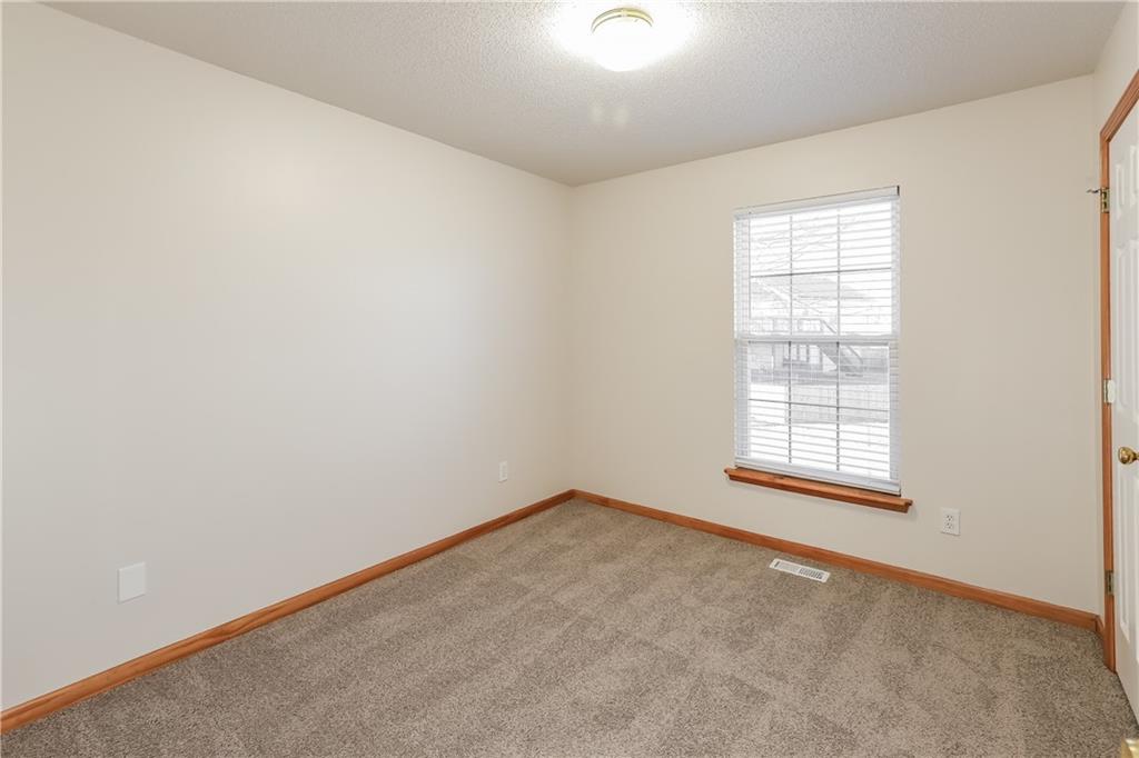 309 Southwest Creek Ridge Drive . Grain Valley, MO 64029 - Photo 10 of 17