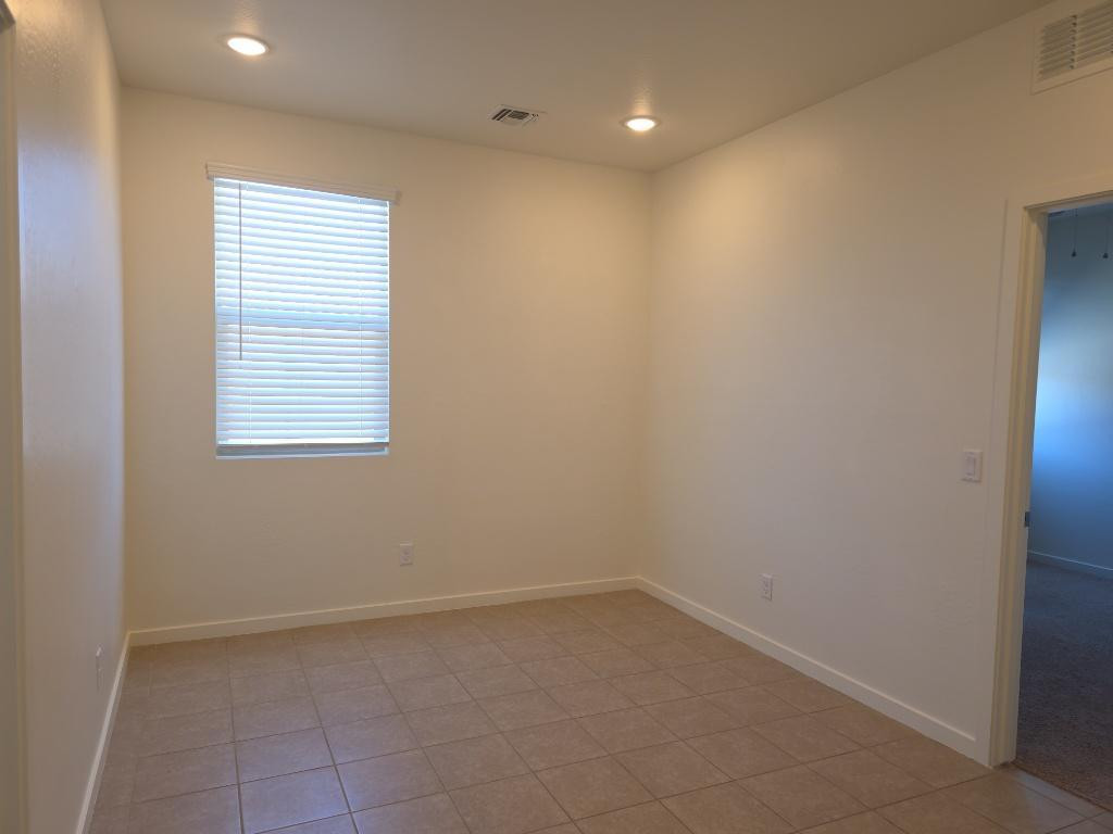 18085 West Elm Street Goodyear, AZ 85395 - Photo 12 of 25 Photo #12