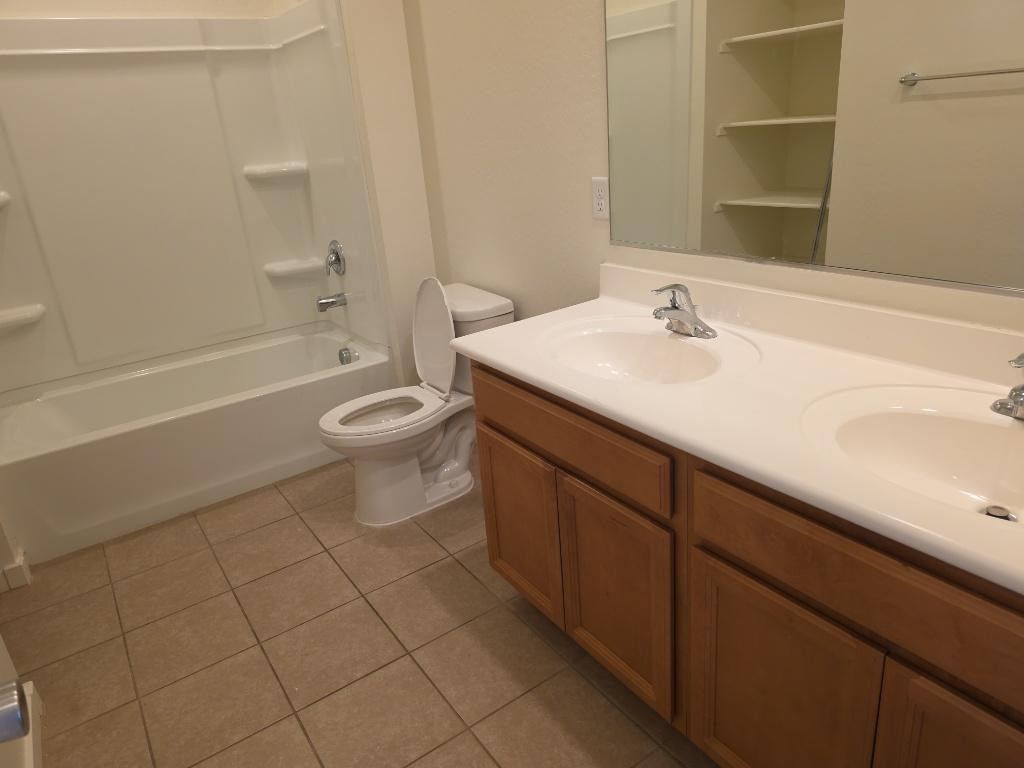 18085 West Elm Street Goodyear, AZ 85395 - Photo 10 of 25 Photo #10