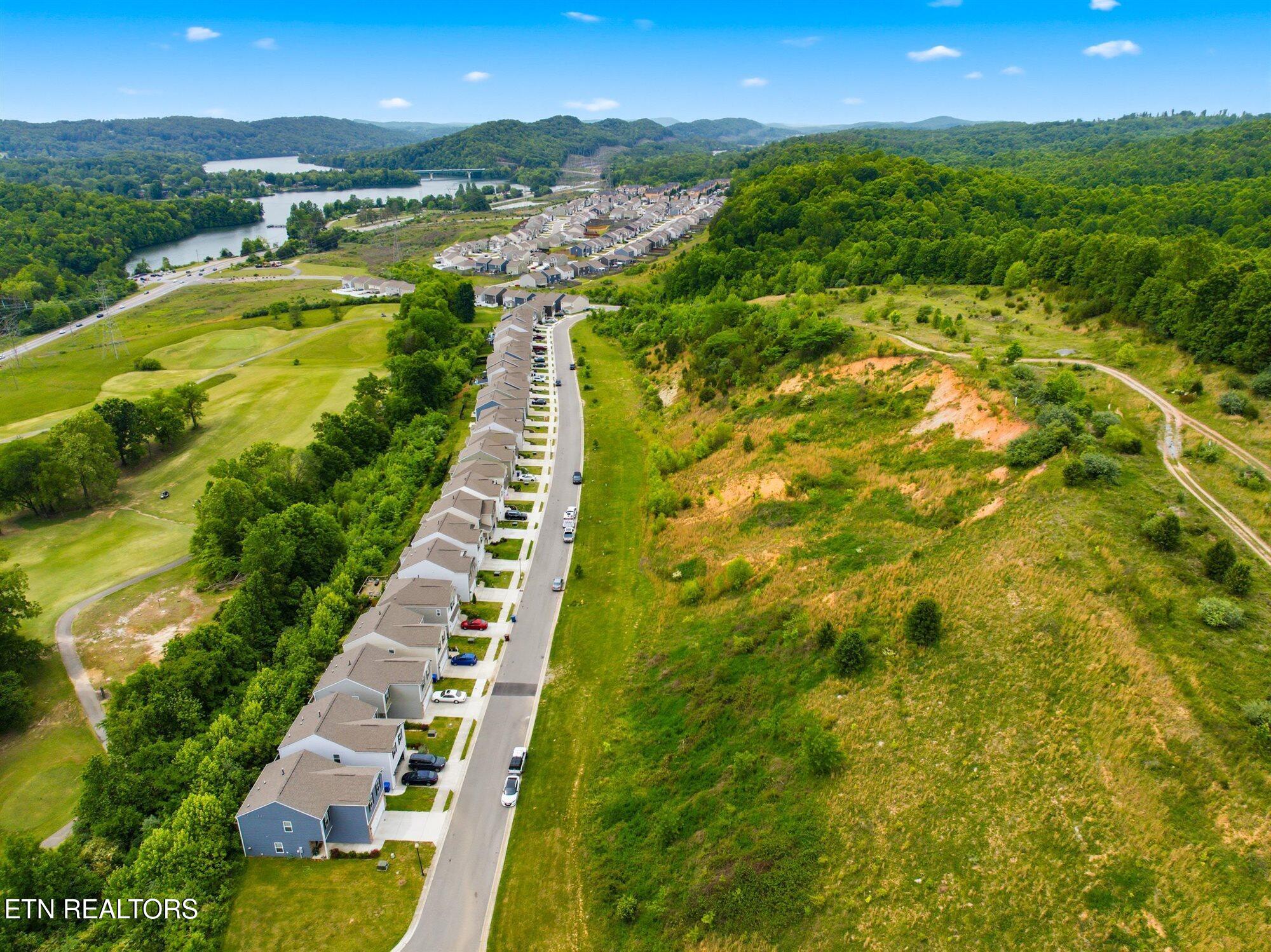 Harbour Pointe Oak Ridge Oak Ridge, TN 37830 - Photo 4 of 23 03-Harbour-Pointe-Ln-Centennial-Vlg-Dr-O