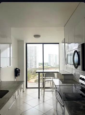 $3,650 | 3610 Yacht Club Drive, Unit 1503, Aventura, FL 33180