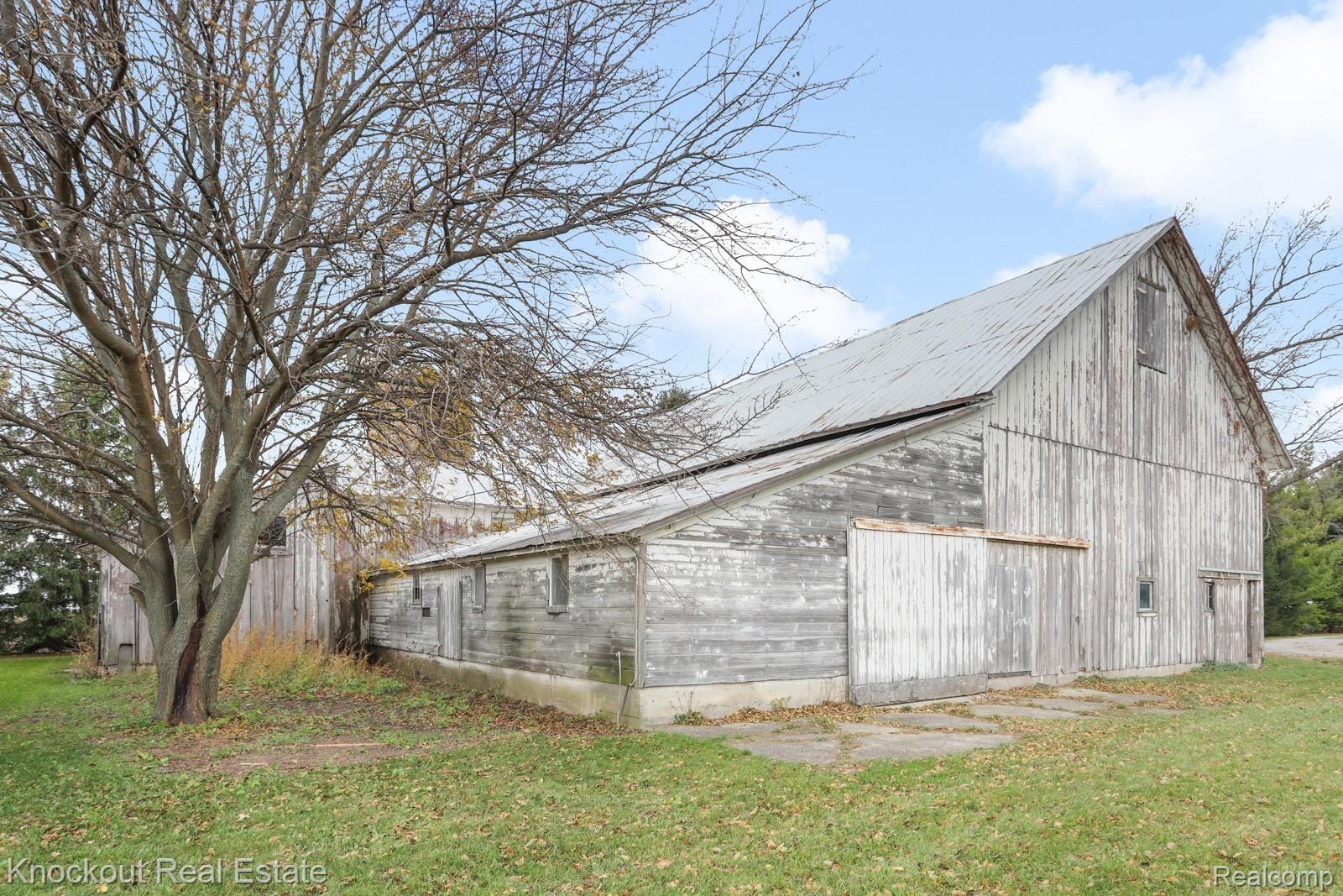 5161 Dixon Road Vassar, MI 48768 - Photo 42 of 68 5160 Dixon Vassar-53.jpg