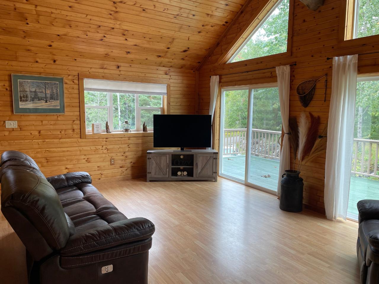 253 Kus Road Armstrong Creek, WI 54103 - Photo 16 of 42 Gallery Image 16