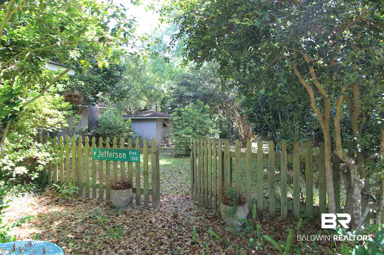 12110 Jessamine Street Magnolia Springs, AL 36555 - Photo 28 of 30 Yard